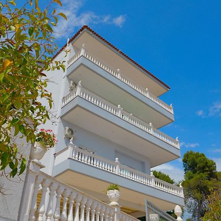 Vila Marina Apartments Sarandë エクステリア 写真