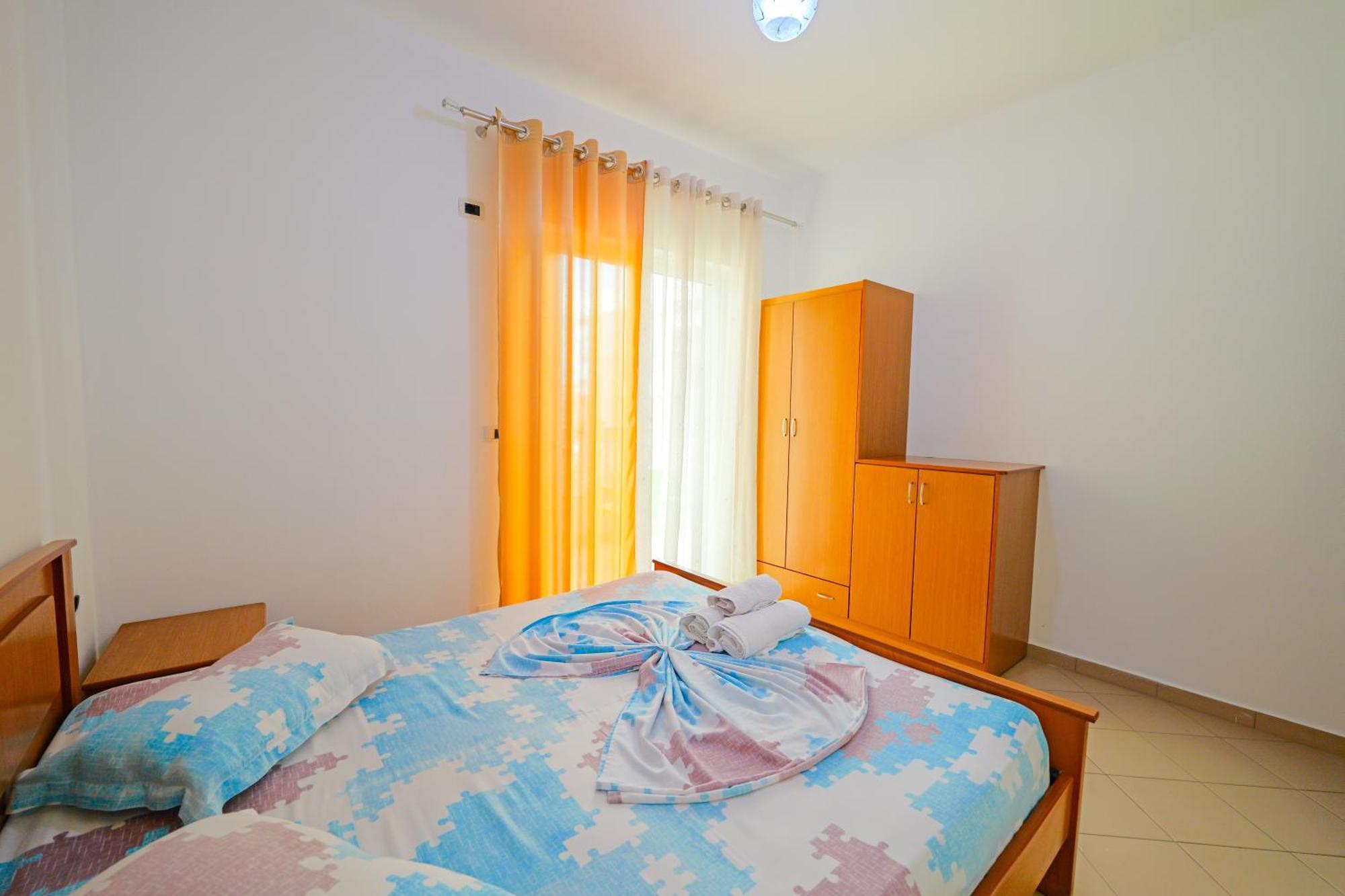 Vila Marina Apartments Sarandë エクステリア 写真