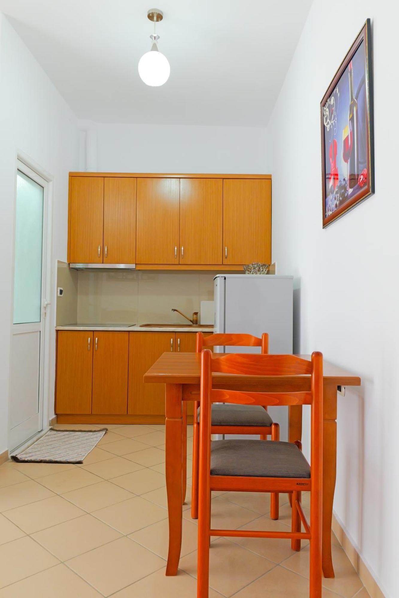 Vila Marina Apartments Sarandë エクステリア 写真