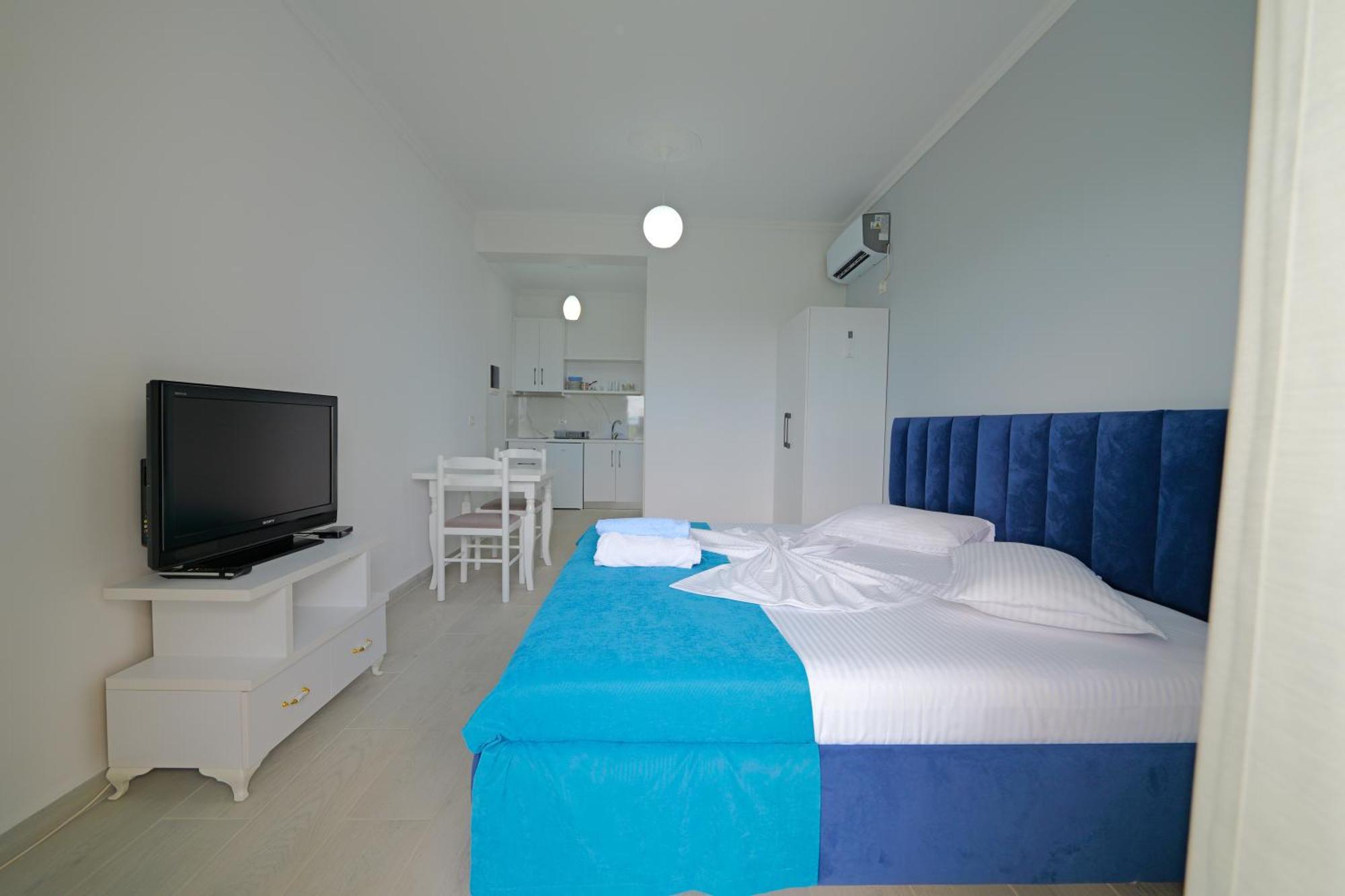 Vila Marina Apartments Sarandë エクステリア 写真