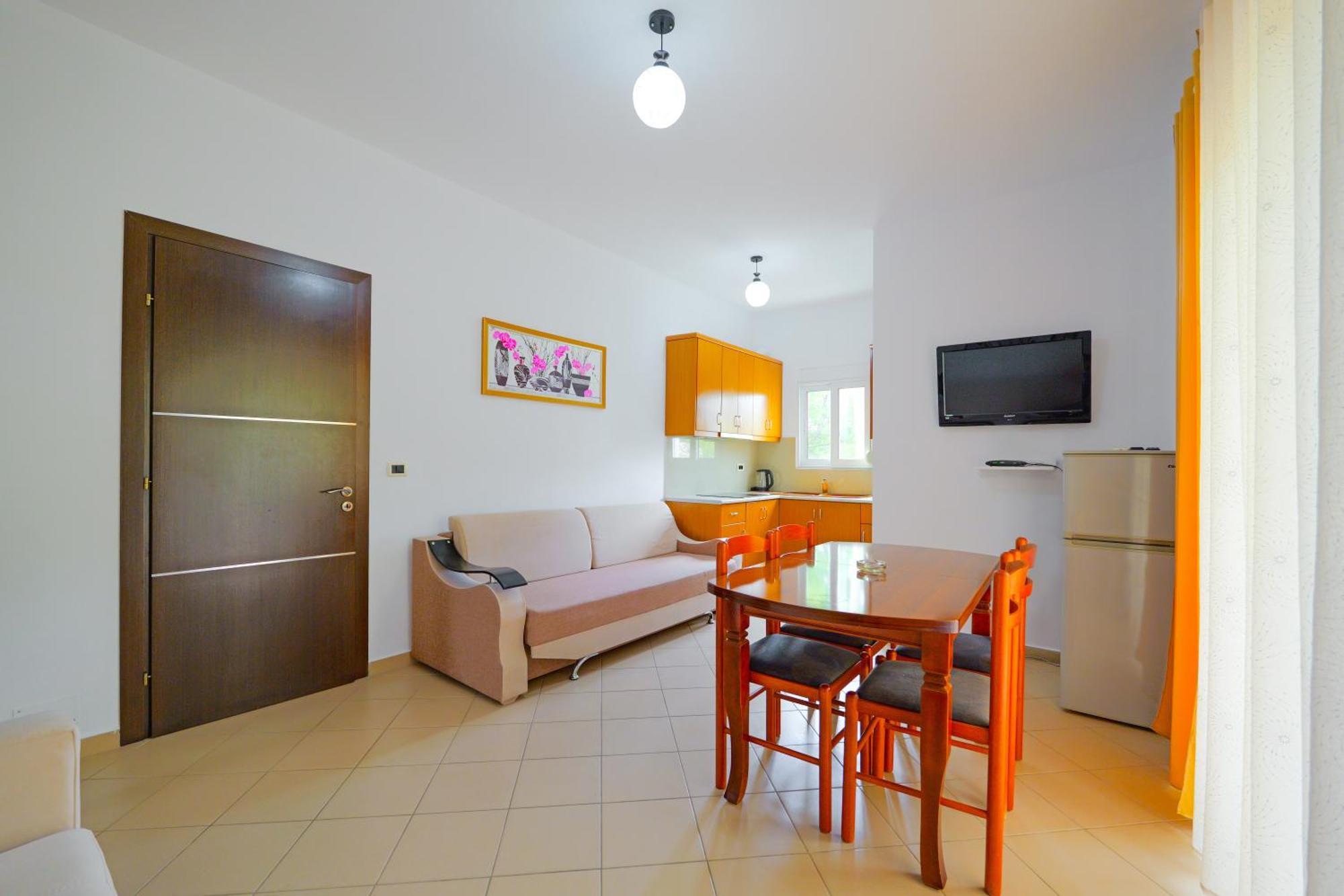 Vila Marina Apartments Sarandë エクステリア 写真