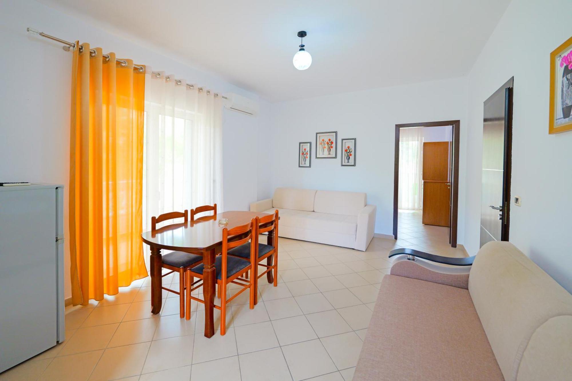 Vila Marina Apartments Sarandë エクステリア 写真