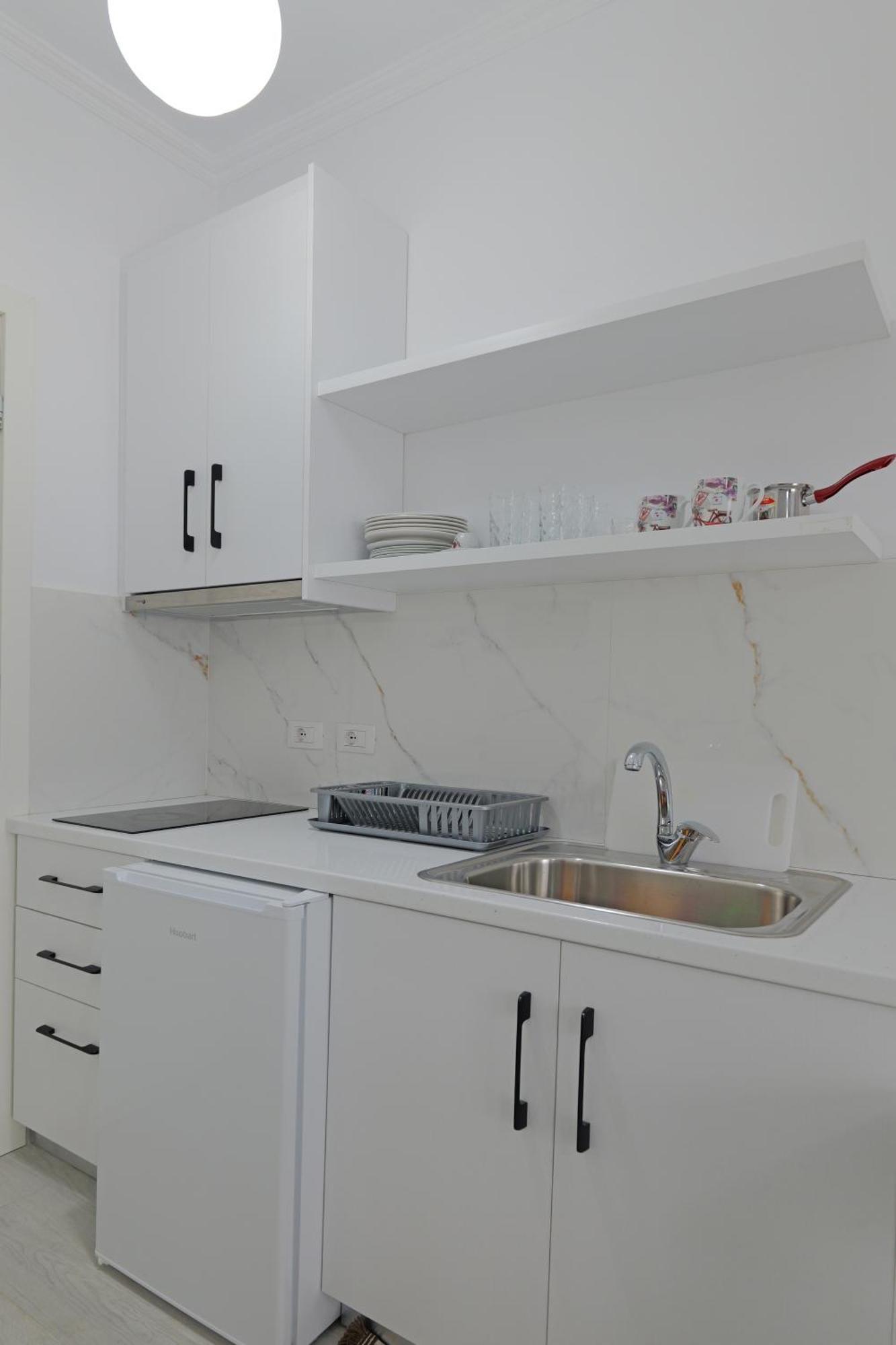 Vila Marina Apartments Sarandë エクステリア 写真